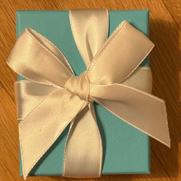 Tiffany & Co. Silver Heart Charm - Picture 4 of 6